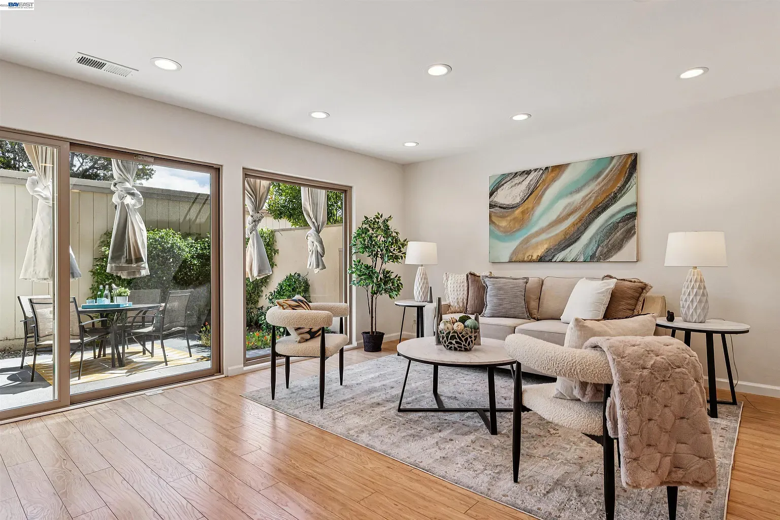 1104 Island Dr, Alameda, CA 94502