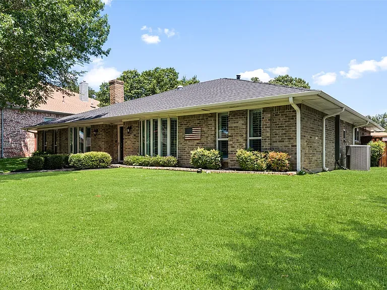 Property image of 2501 Bluffton Drive, Plano, Texas 75075