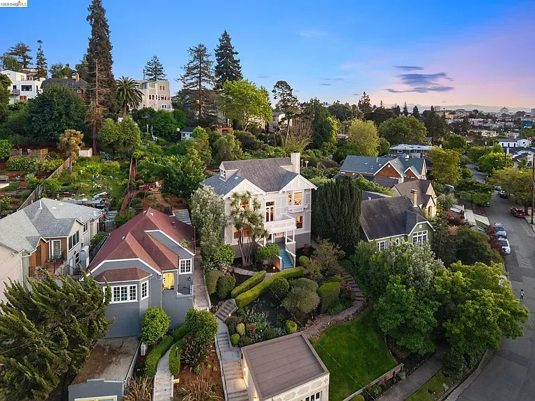 Property image of 3756 Balfour Ave, Oakland, CA 94610