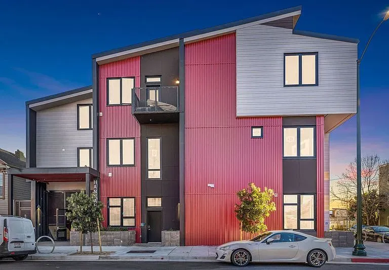 Property image of 1545 32nd St #102, Oakland, CA 94608